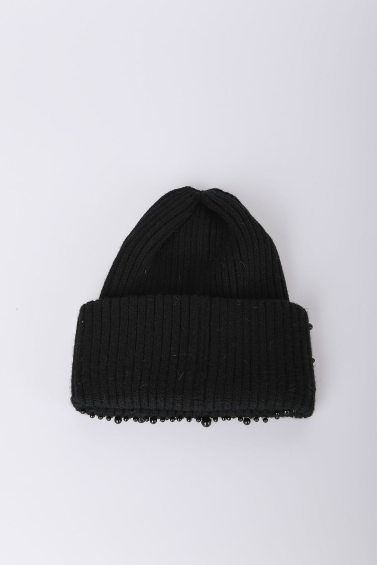 Berretto in maglia con perline