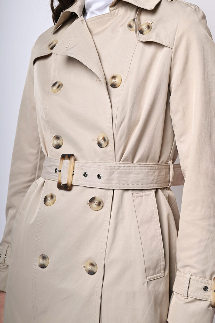 Trench doppiopetto con cintura