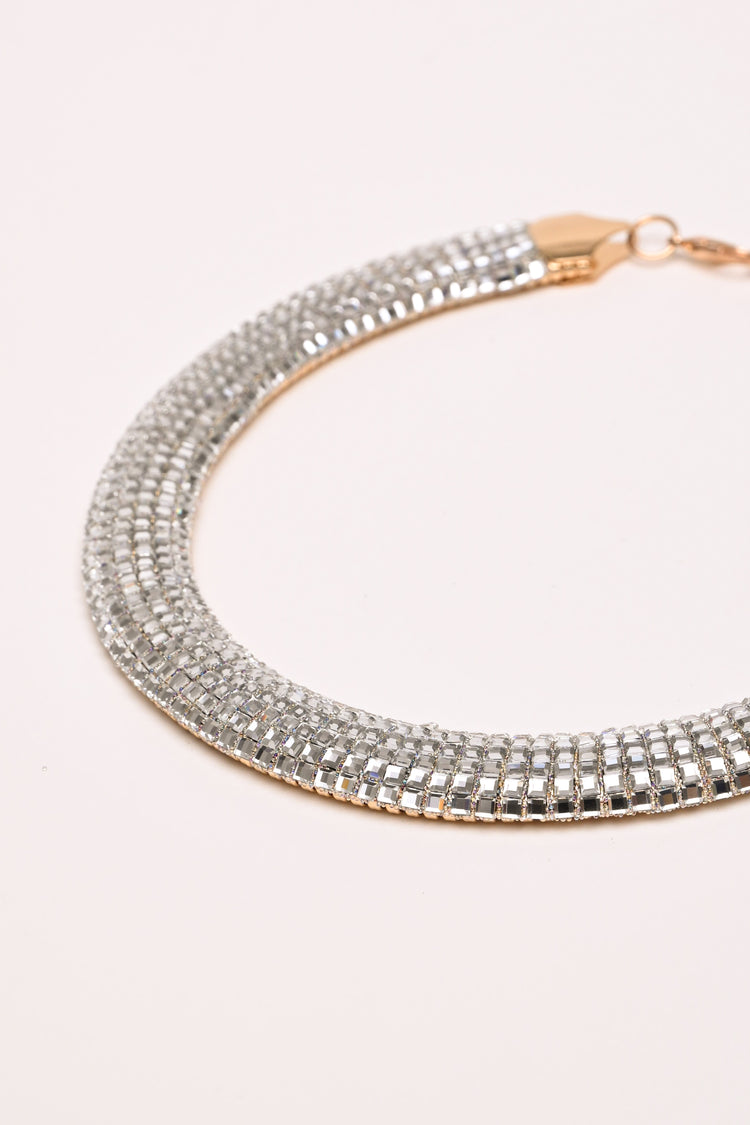 Collana rigida con strass