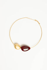 Collana girocollo fino e pietre