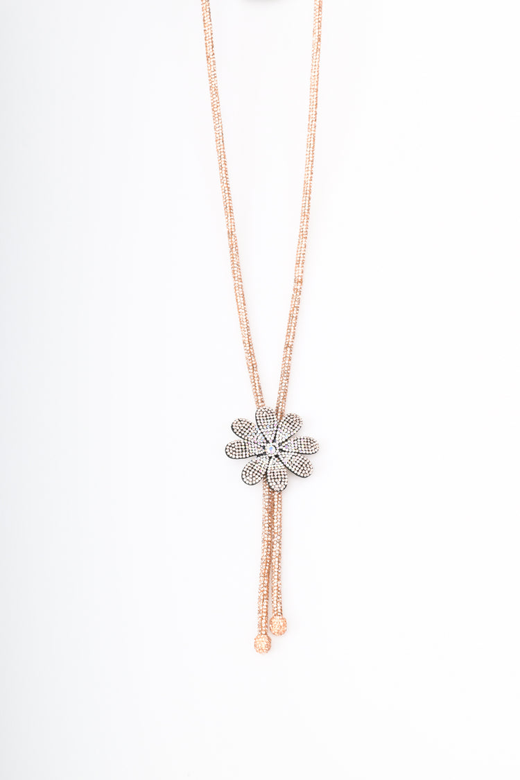 Collana lunga con fiore