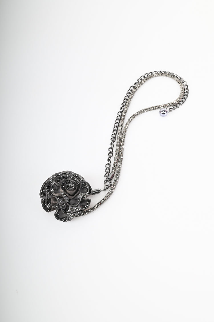 Collana con rosa