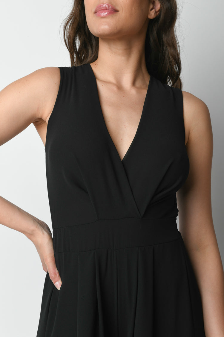 Tuta con cut-out sul retro