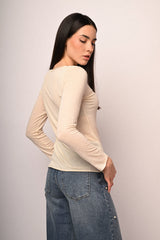 Top basic con scollo a barchetta