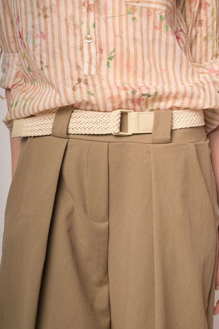 Pantaloni oversize e crop in tessuto nero con cintura