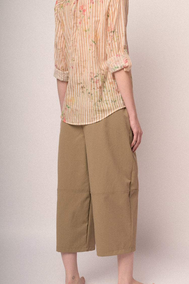 Pantaloni oversize e crop in tessuto nero con cintura