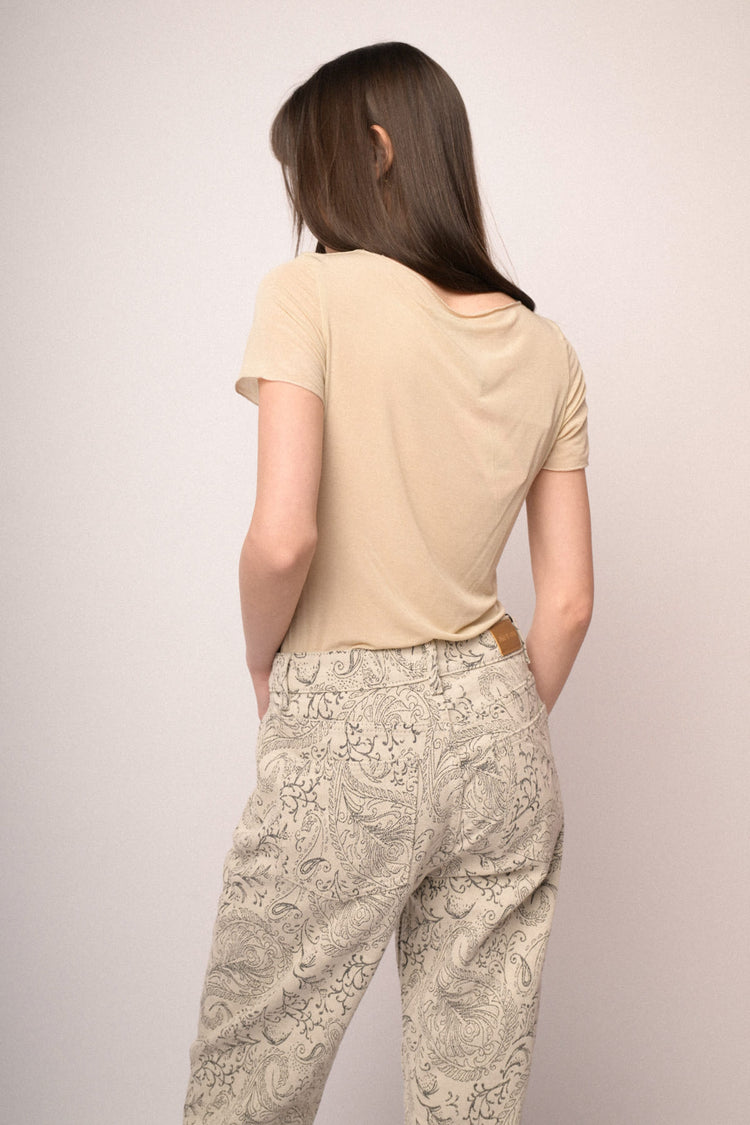 T-shirt in viscosa e seta beige