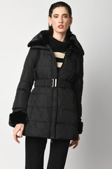 Piumino con dettagli in faux fur