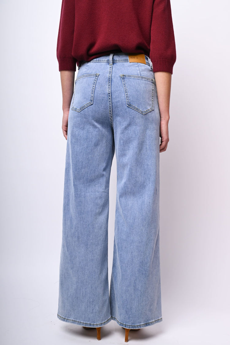 Jeans a gamba ampia