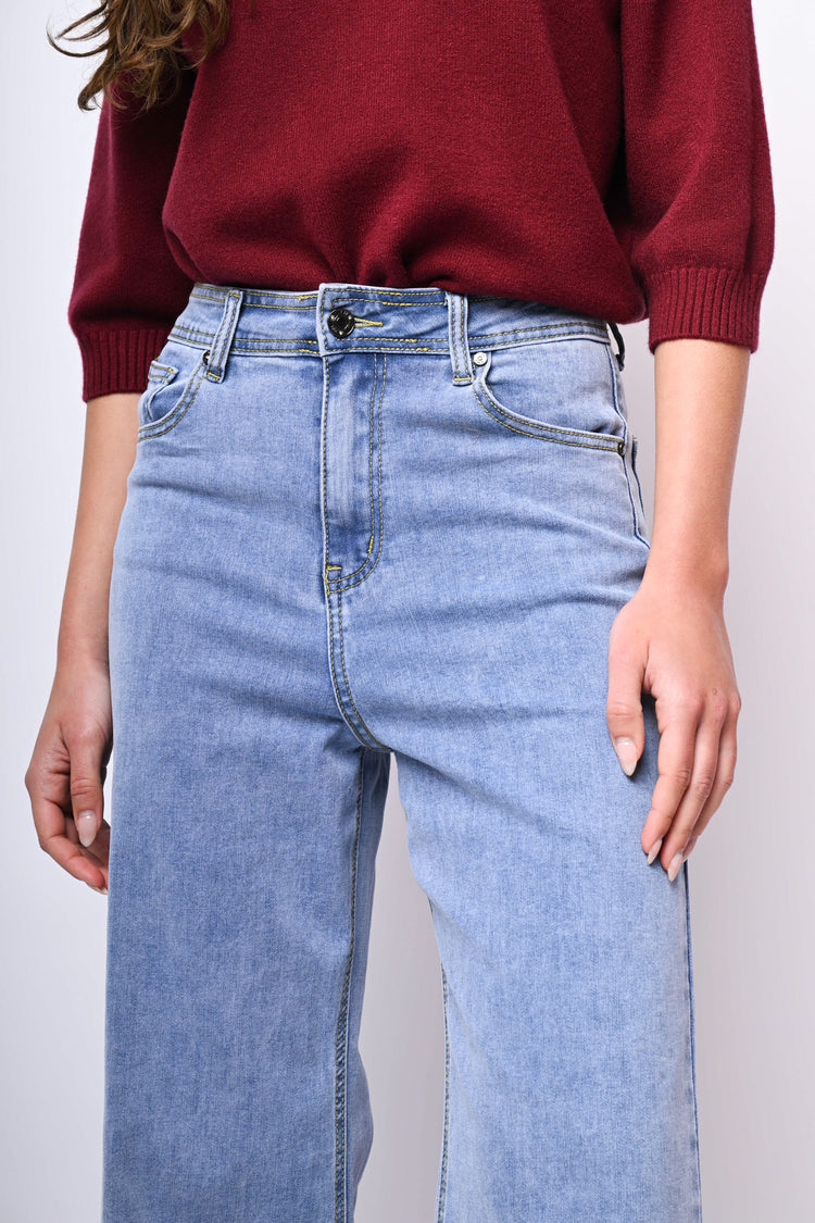 Jeans a gamba ampia