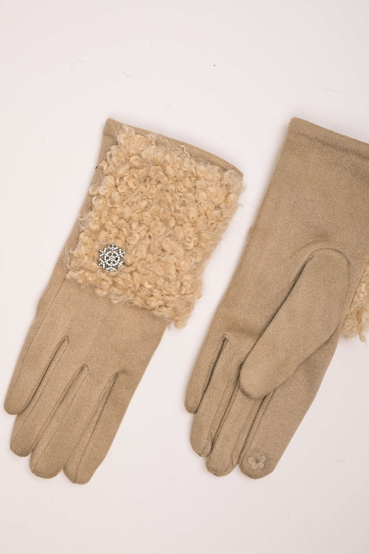 Guanti con decorazione in shearling + spilla
