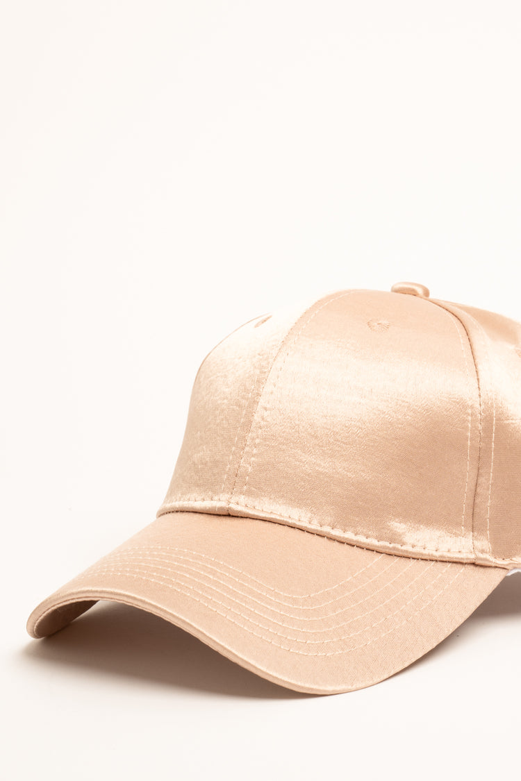Cappello da baseball in raso rosa cipria