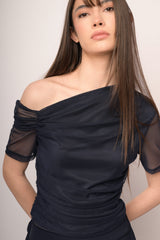 Top asimmetrico in tulle blu