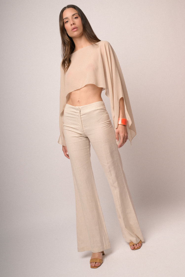 Coprispalle fluente con maniche a farfalla beige
