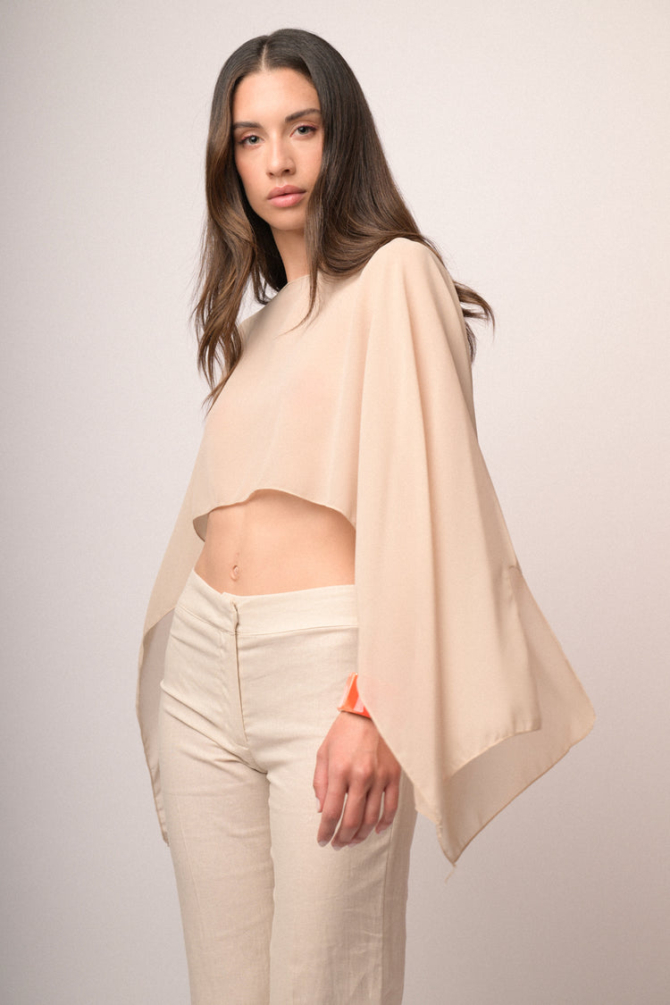 Coprispalle fluente con maniche a farfalla beige