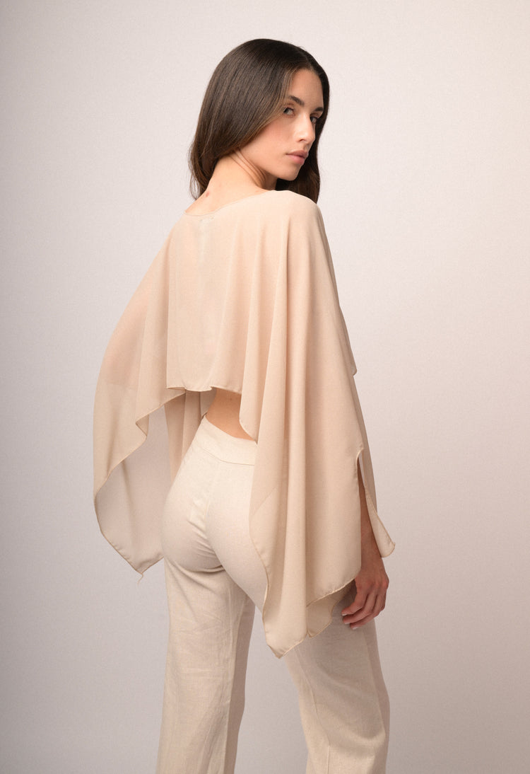 Coprispalle fluente con maniche a farfalla beige