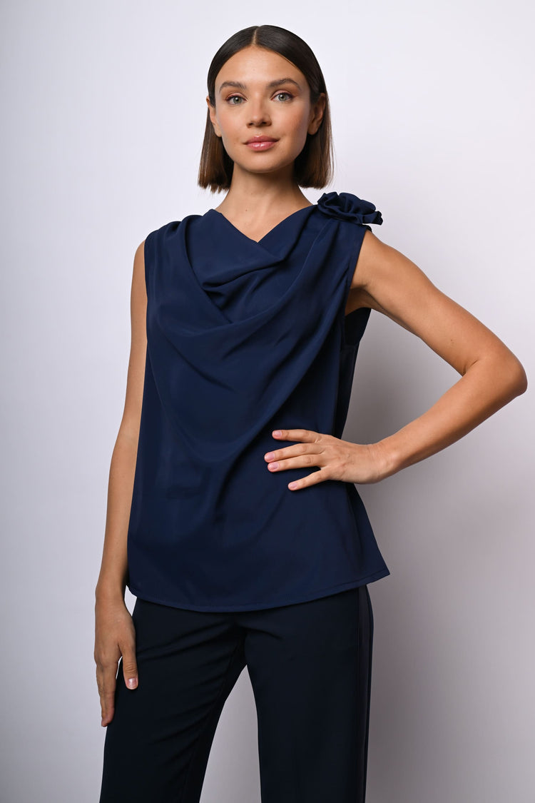 Top con rosa 3D