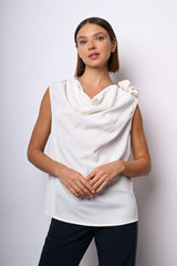 Top con rosa 3D