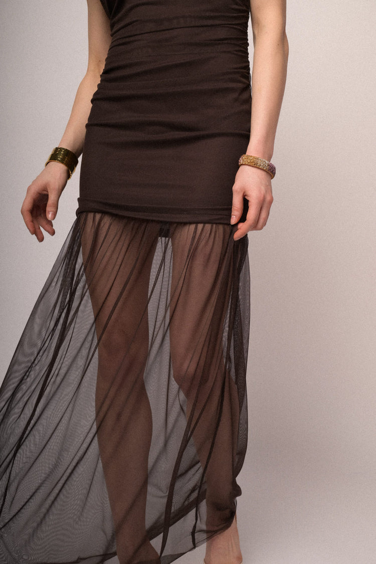 Abito lungo allamericana in tulle