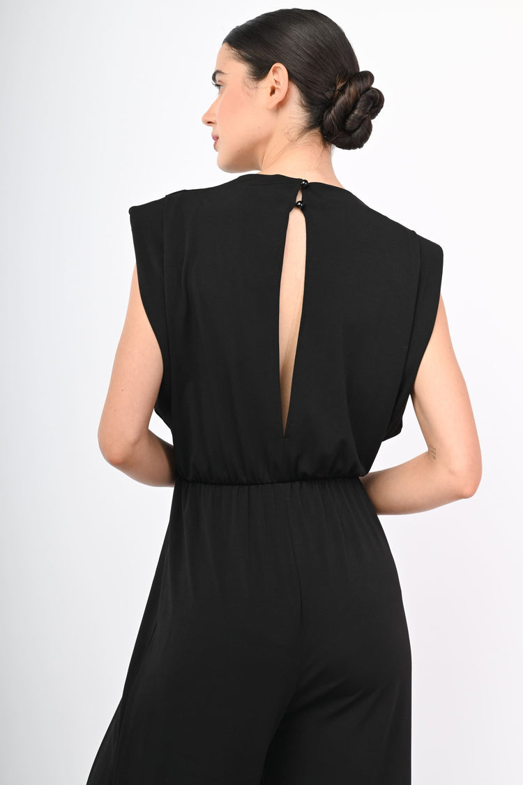 Tuta con spalline imbottite