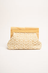 Pochette in legno e pizzo beige
