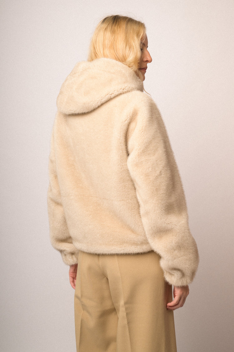 Giacca pelosa casual con zip
