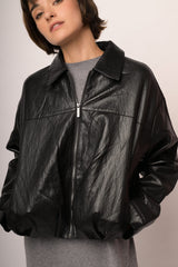 Bomber oversize in similpelle nera