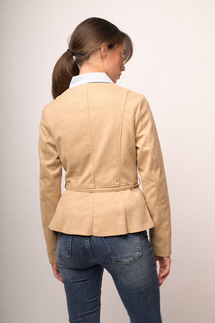 Giacca in faux suede beige con cintura