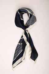 Foulard a stampa patchwork geometrica