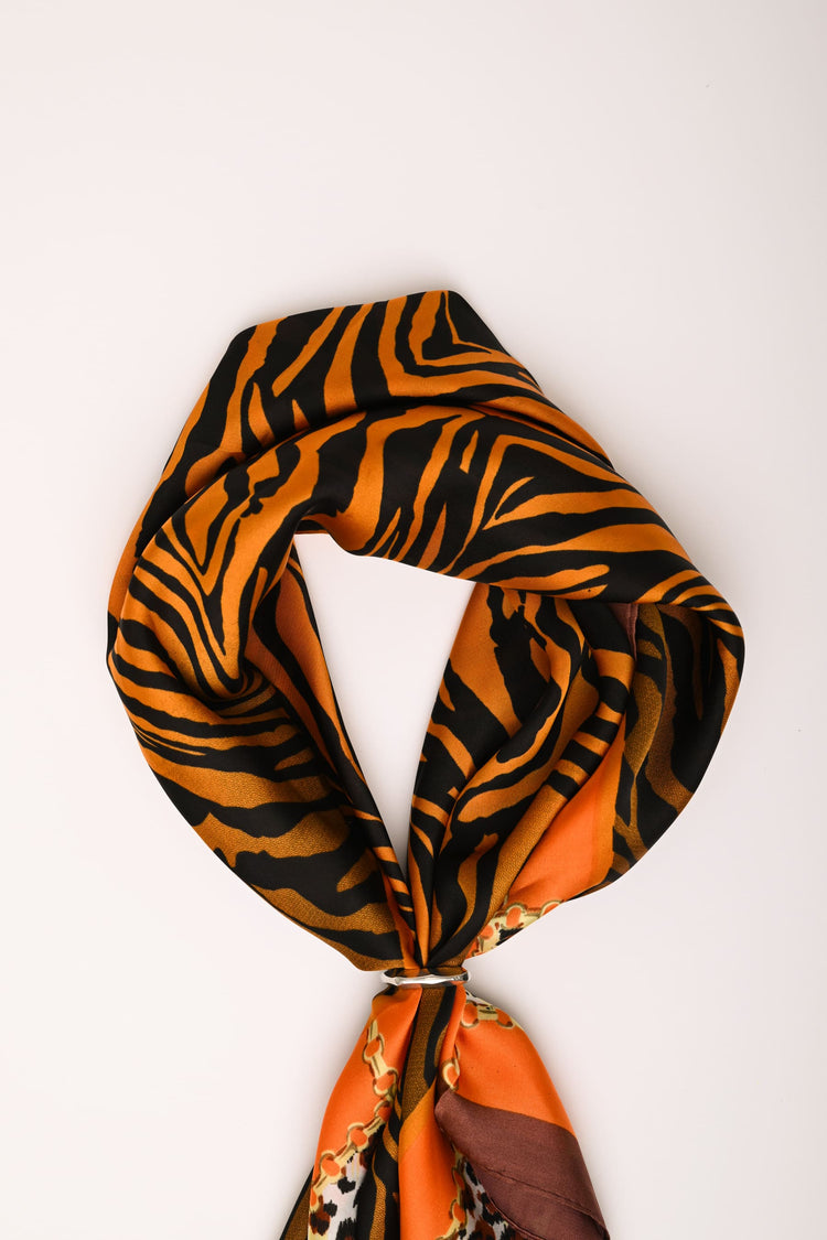 Foulard a stampa animalier mix con anello