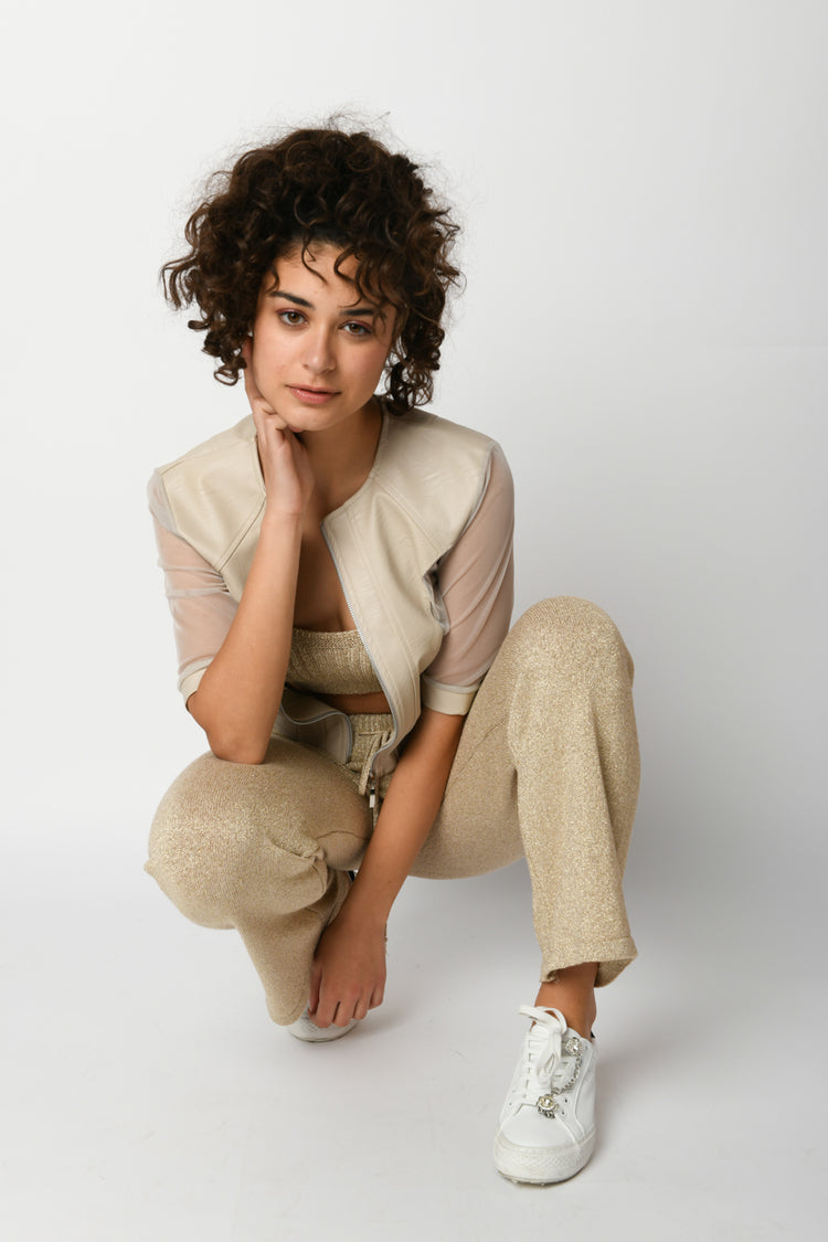 Giacca crop in similpelle e tulle