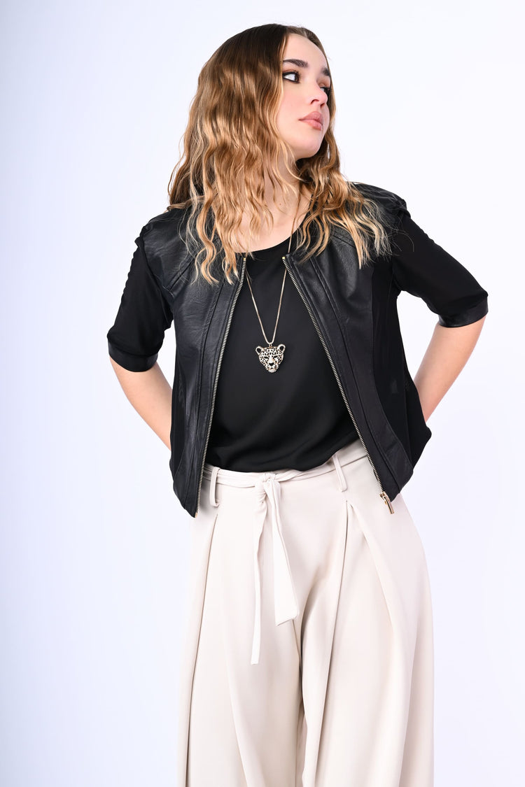 Giacca crop in similpelle e tulle