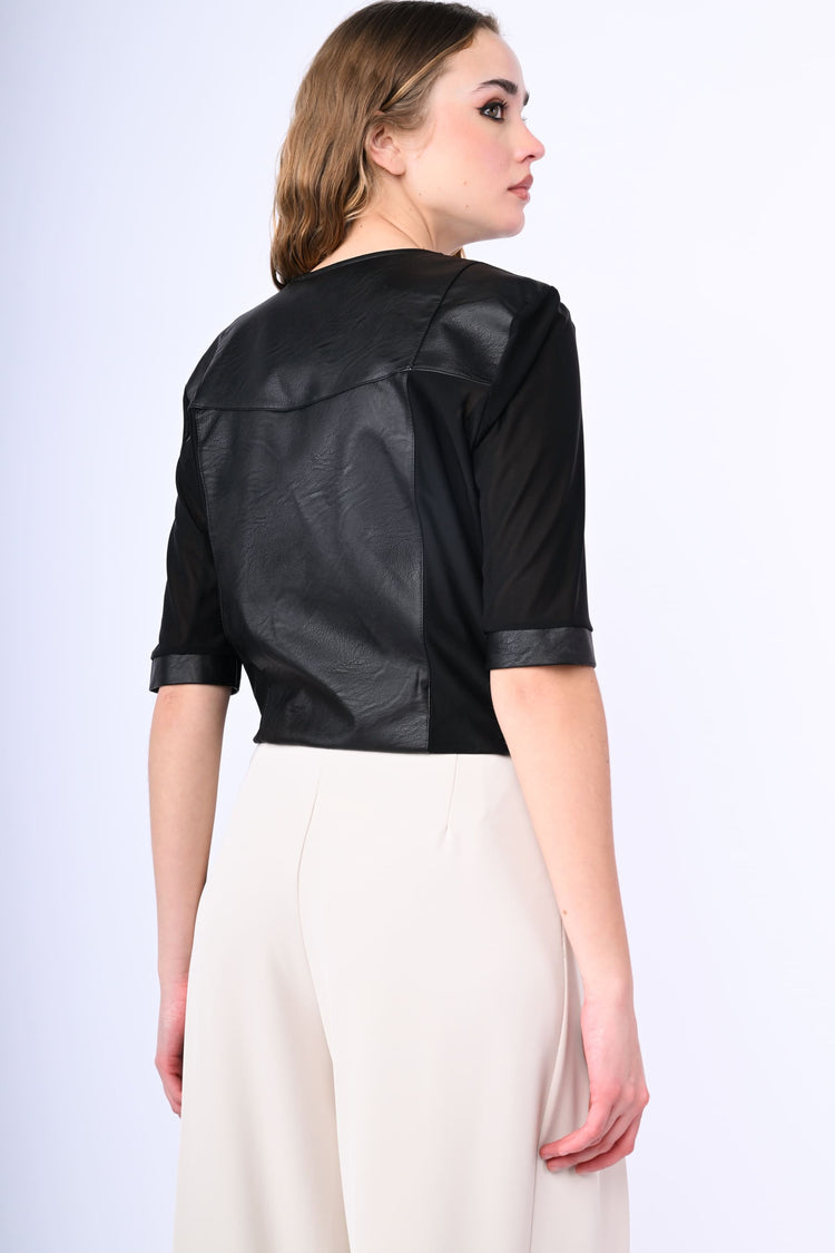 Giacca crop in similpelle e tulle
