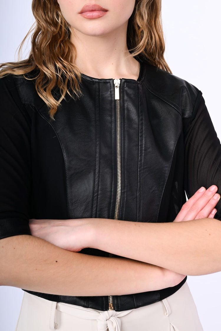 Giacca crop in similpelle e tulle