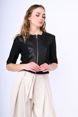 Giacca crop in similpelle e tulle