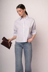 Camicia a righe con maniche crop