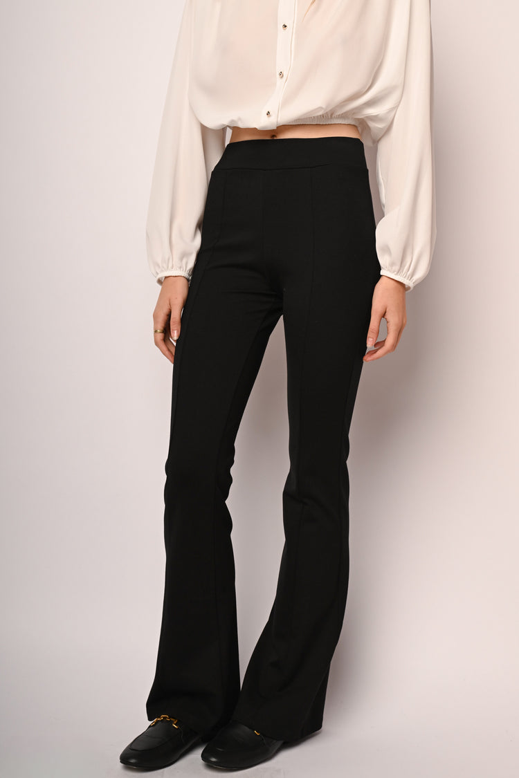 Leggings a gamba svasata