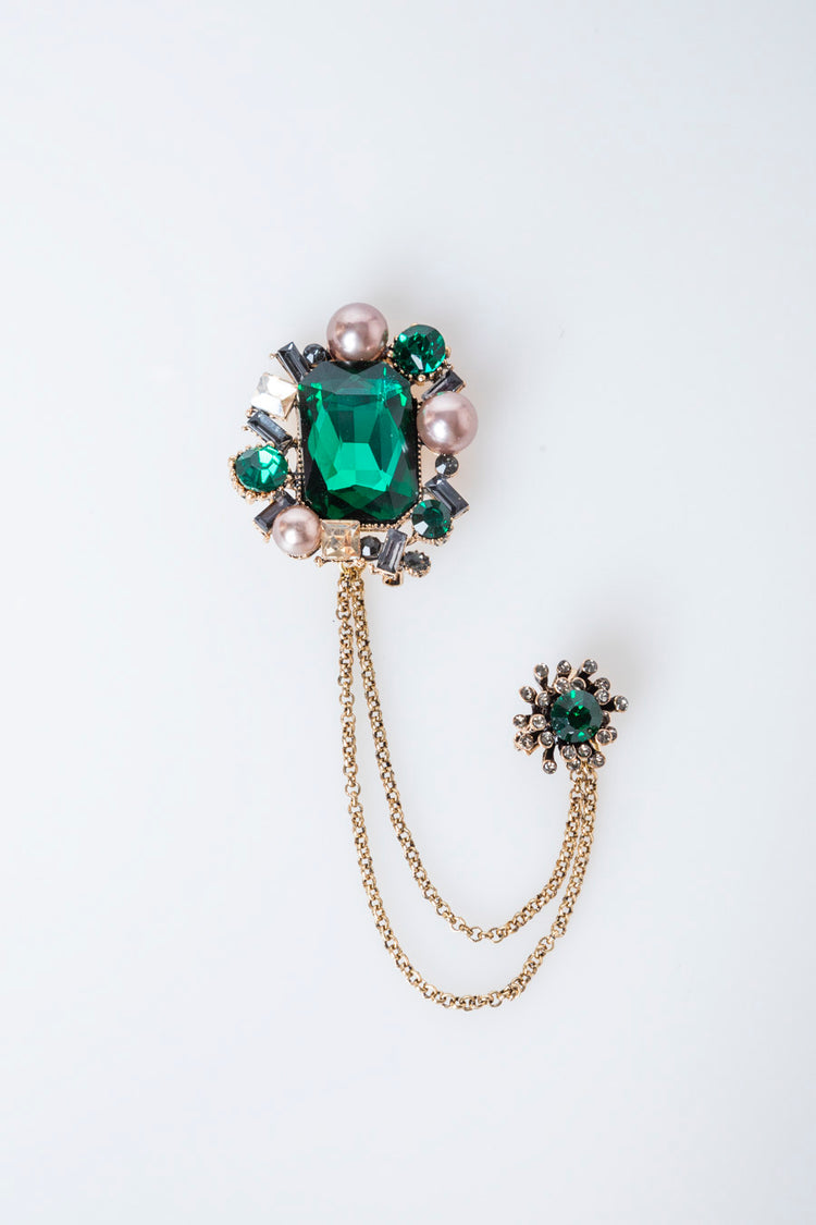 Spilla con cristalli e perle