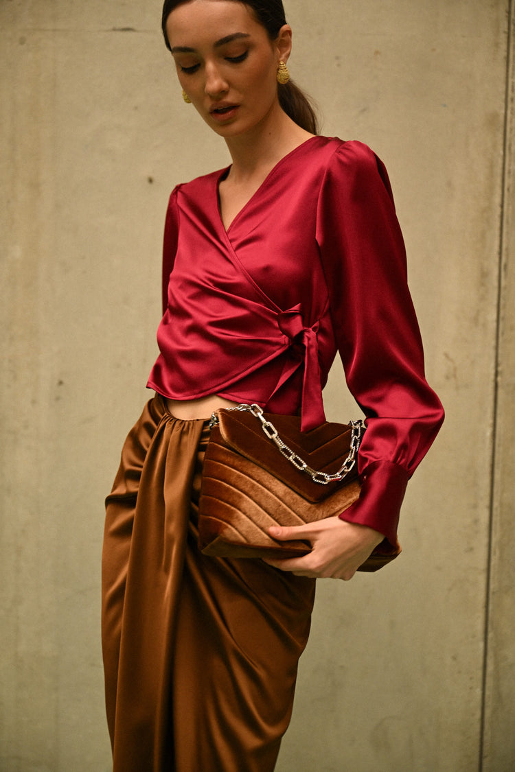 Blusa a portafoglio in raso