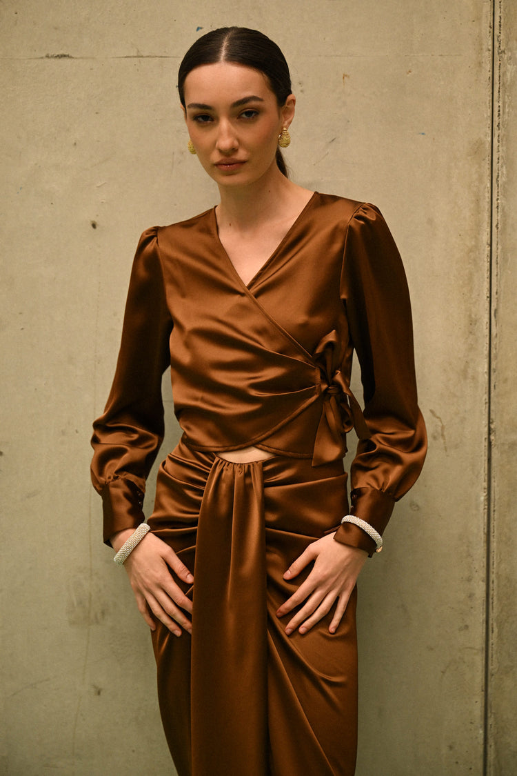 Blusa a portafoglio in raso