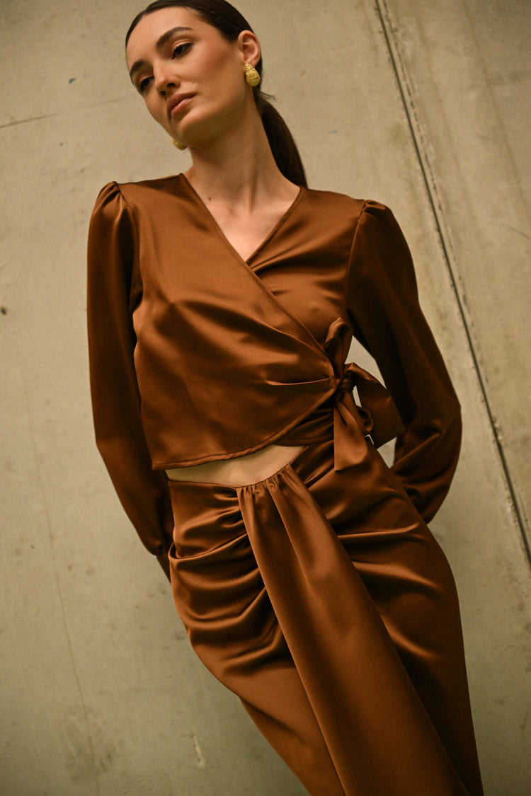 Blusa a portafoglio in raso
