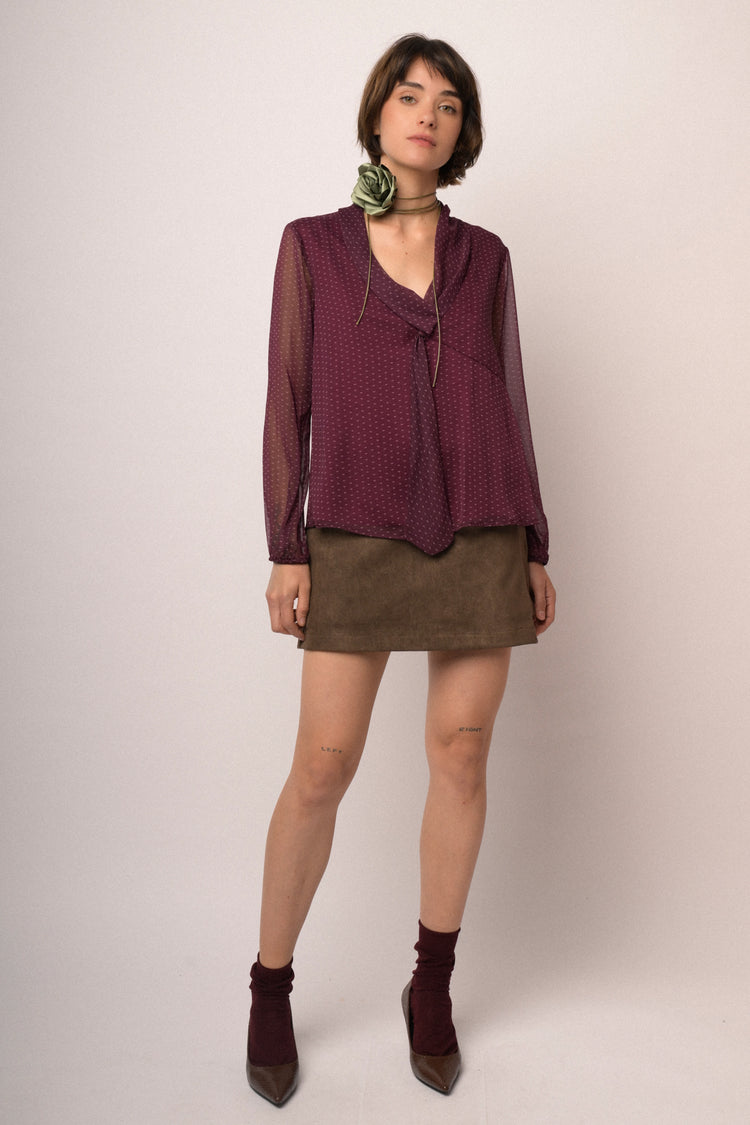 Minigonna in faux suede cioccolato con bottone