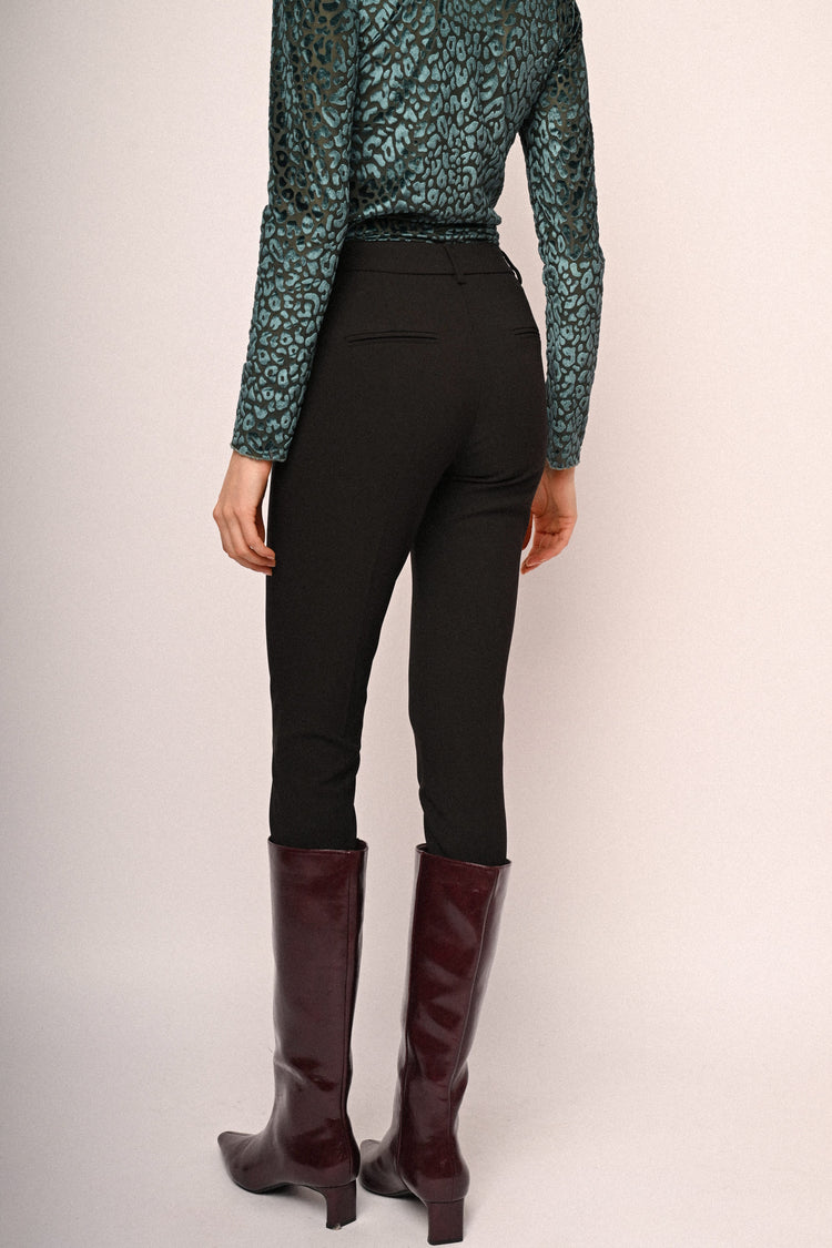 Pantaloni basic slim-fit