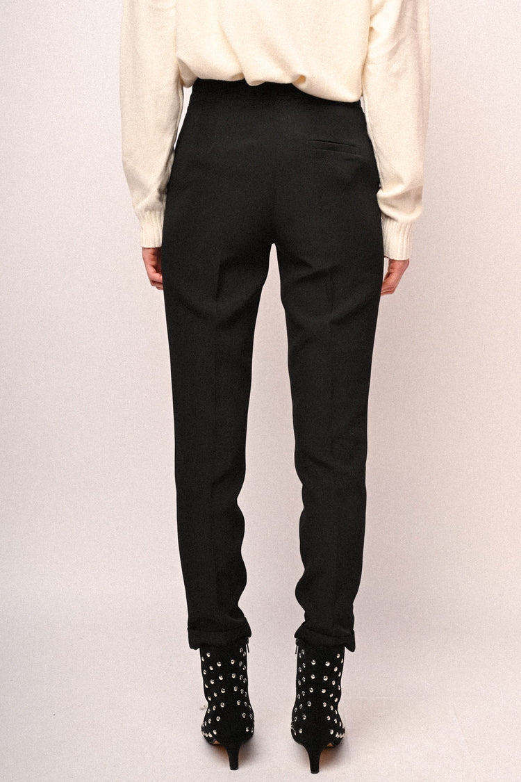Pantaloni a sigaretta con risvolto