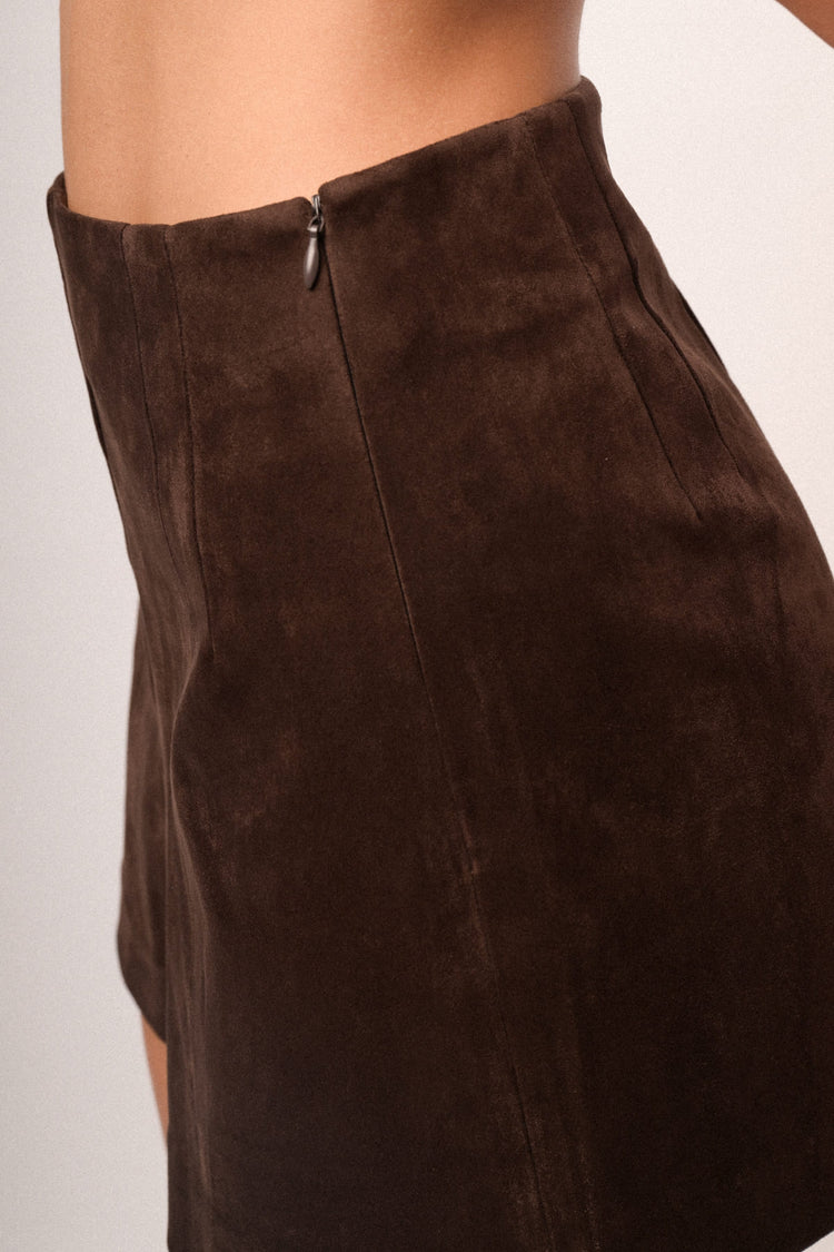 Shorts in velour cioccolato