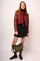 Giacca in similpelle con foulard