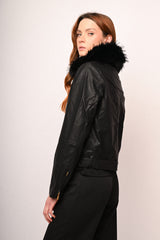 Giacca in similpelle con collo in faux fur