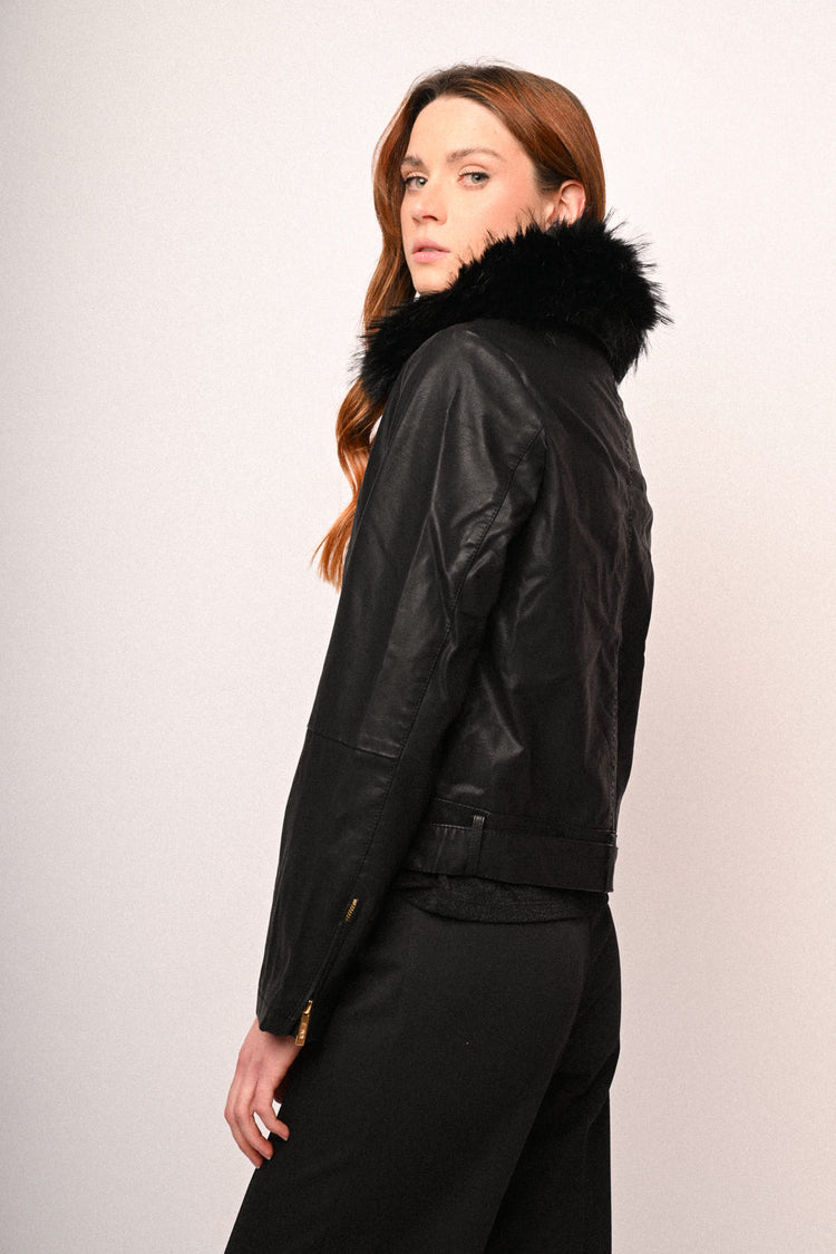 Giacca in similpelle con collo in faux fur