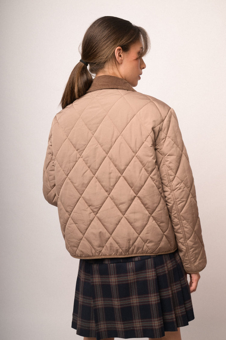 Piumino loose-fit in nylon trapuntato nocciola