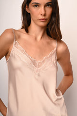 Top in raso con pizzo